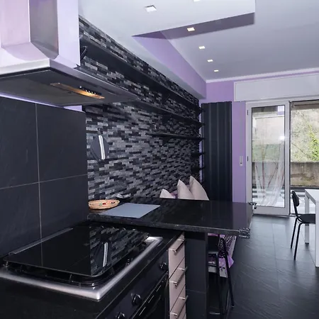Apartment Sonia Flat - Hillside Retreat *